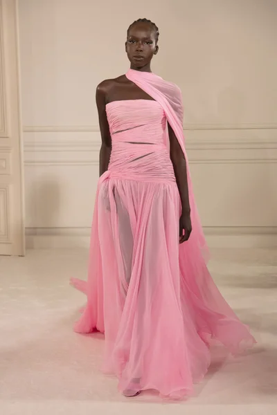 Look 48